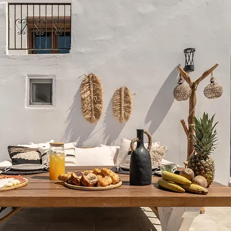 Mythodea Luxury Apartamento Naxos City