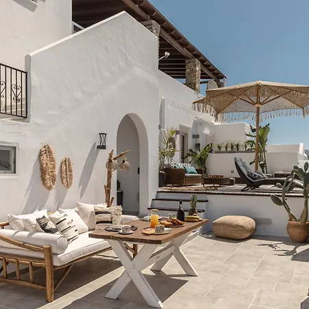 Апартаменты Mythodea Luxury ι Sunset Horizon & Jacuzzi