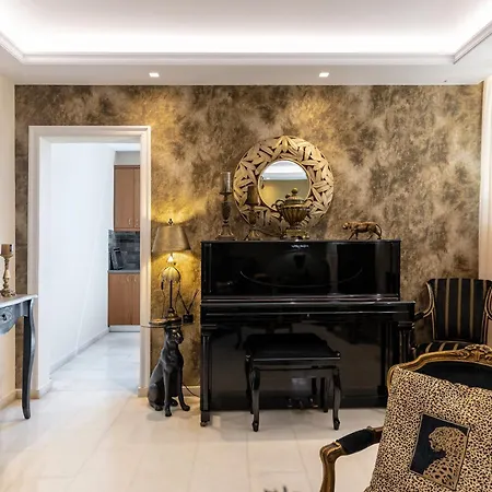 Mythodea Luxury ι Sunset Horizon & Jacuzzi Апартаменты Naxos City