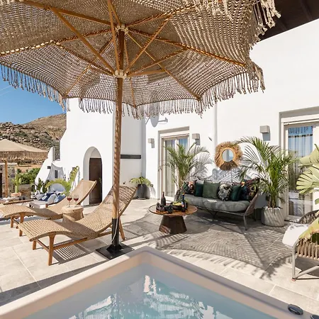 Апартаменты Mythodea Luxury ι Sunset Horizon & Jacuzzi Naxos City